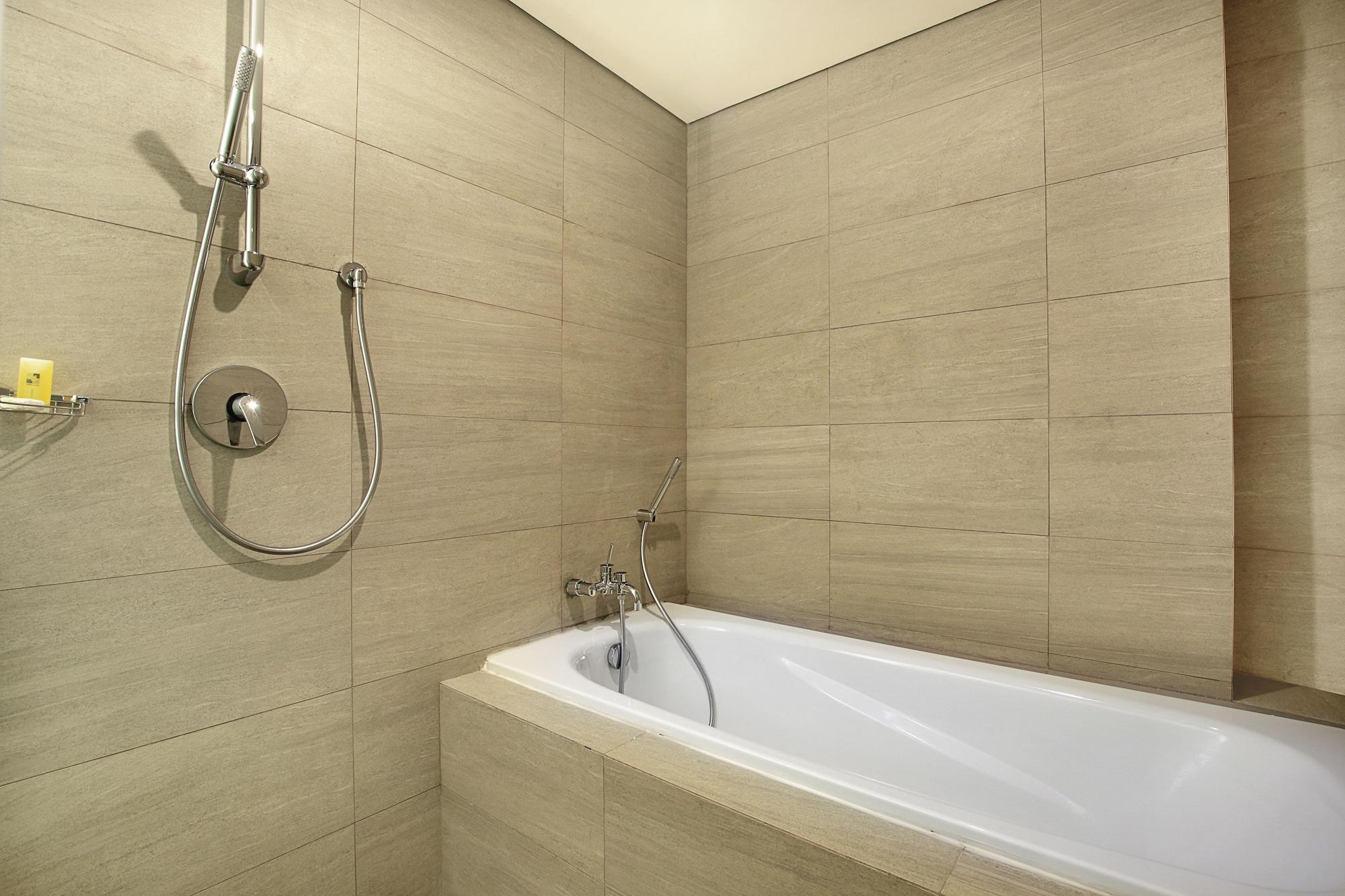 Swiss-Belinn Simatupang Jakarta Eksteriør bilde