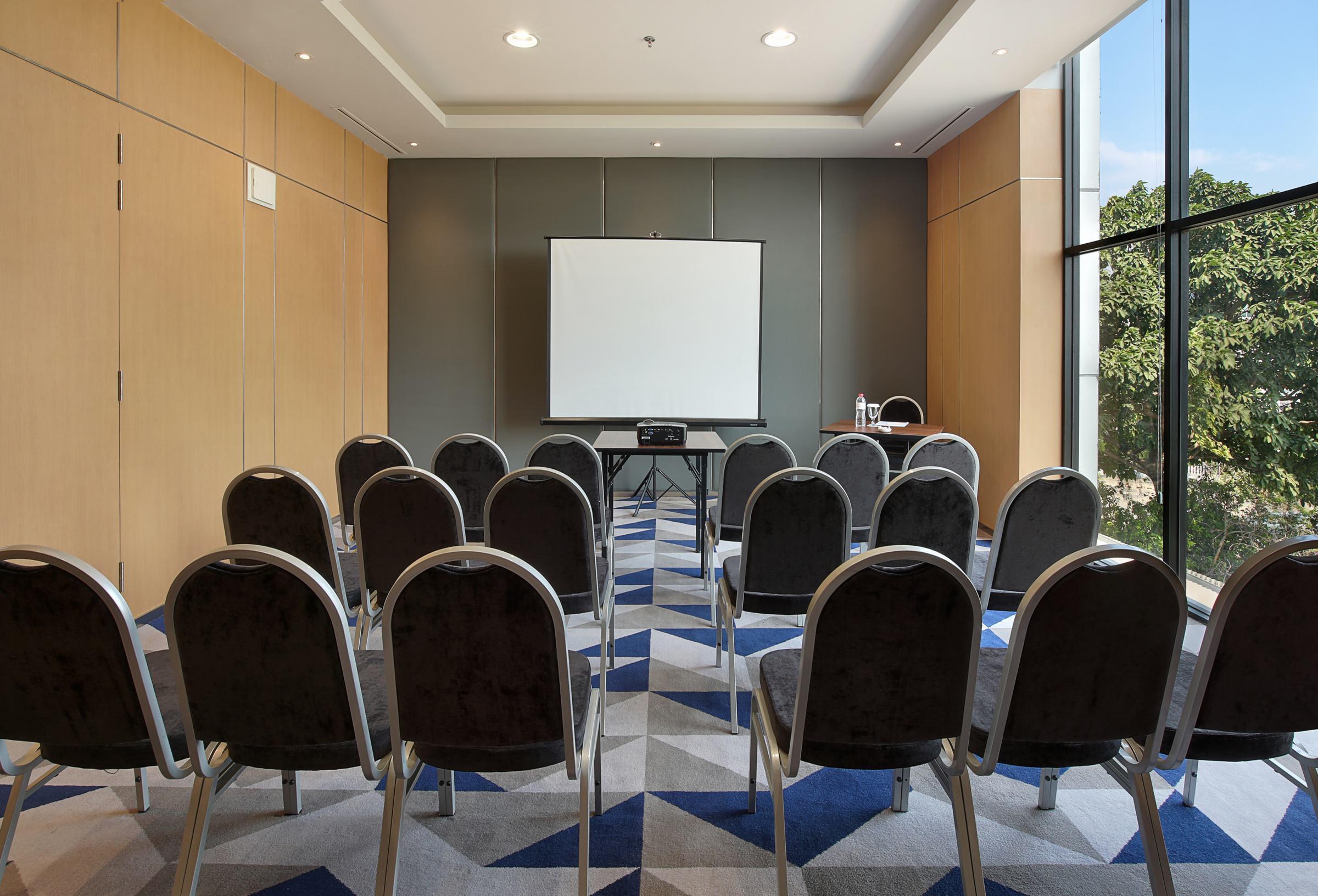Swiss-Belinn Simatupang Jakarta Eksteriør bilde